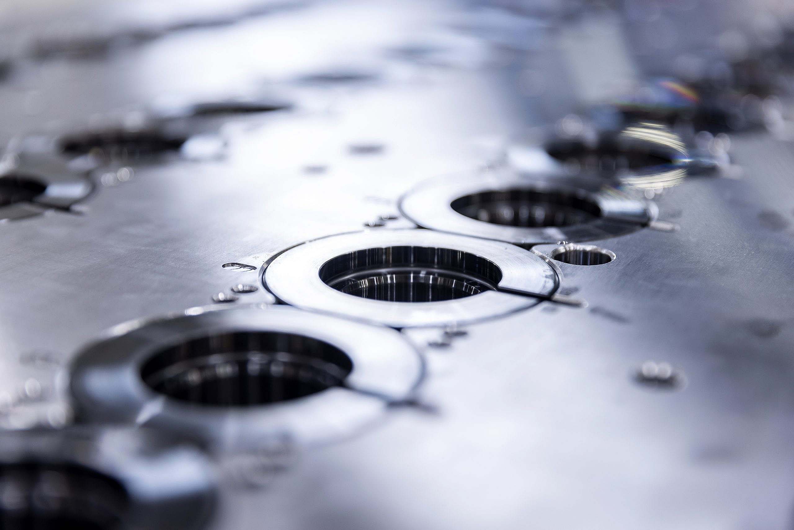 Guaranteeing mold consistency and availability Guaranteeing mold consistency and availability